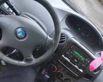 Чорний Джилі МК, об'ємом двигуна 1.59 л та пробігом 100 тис. км за 2000 $, фото 3 на Automoto.ua