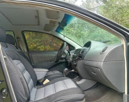 Черный Джили МК, объемом двигателя 0 л и пробегом 1 тыс. км за 2000 $, фото 2 на Automoto.ua