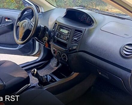 Джилі МК, об'ємом двигуна 1.5 л та пробігом 31 тис. км за 3300 $, фото 4 на Automoto.ua