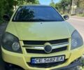 Желтый Джили МК, объемом двигателя 1.5 л и пробегом 320 тыс. км за 1600 $, фото 1 на Automoto.ua