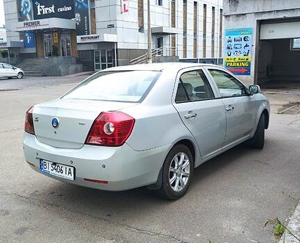 Джилі МК 2010 у Кам'янське (Дніпродзержинськ) на Automoto.ua Сірий Джилі МК, об'ємом двигуна 1.6 л та пробігом 54 тис. км за 3999 $, фото 2 на Automoto.ua