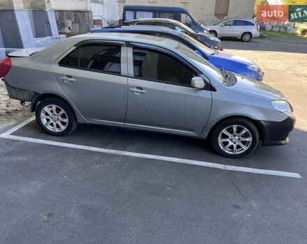 Сірий Джилі МК, об'ємом двигуна 1.5 л та пробігом 126 тис. км за 1300 $, фото 1 на Automoto.ua