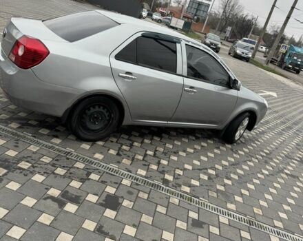 Серый Джили МК, объемом двигателя 1.5 л и пробегом 126 тыс. км за 2500 $, фото 5 на Automoto.ua