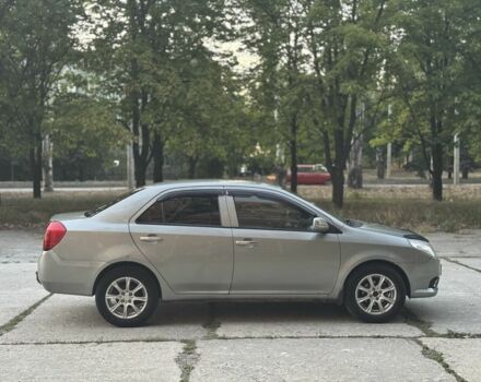 Серый Джили МК, объемом двигателя 1.5 л и пробегом 123 тыс. км за 2800 $, фото 3 на Automoto.ua