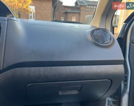 Серый Джили МК, объемом двигателя 1.5 л и пробегом 13 тыс. км за 6700 $, фото 20 на Automoto.ua