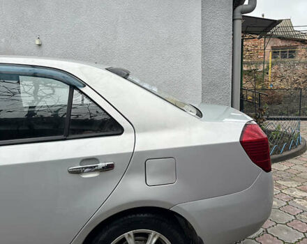 Серый Джили МК, объемом двигателя 1.59 л и пробегом 103 тыс. км за 3800 $, фото 4 на Automoto.ua