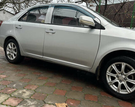 Серый Джили МК, объемом двигателя 1.59 л и пробегом 103 тыс. км за 3800 $, фото 9 на Automoto.ua
