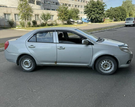 Серый Джили МК, объемом двигателя 1.59 л и пробегом 110 тыс. км за 2200 $, фото 2 на Automoto.ua
