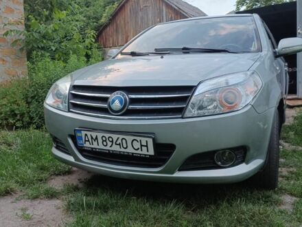 Джилі МК 2013 у Радомышле на Automoto.ua Сірий Джилі МК, об'ємом двигуна 1.5 л та пробігом 64 тис. км за 2500 $, фото 1 на Automoto.ua