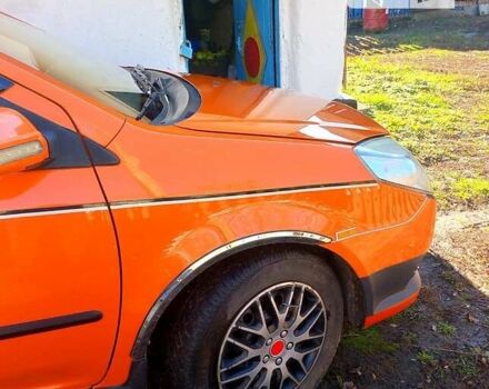 Оранжевый Джили МК, объемом двигателя 1.5 л и пробегом 121 тыс. км за 3300 $, фото 2 на Automoto.ua