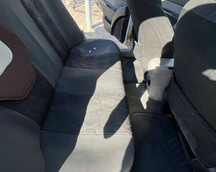 Белый Джили МР, объемом двигателя 1.5 л и пробегом 240 тыс. км за 1200 $, фото 2 на Automoto.ua