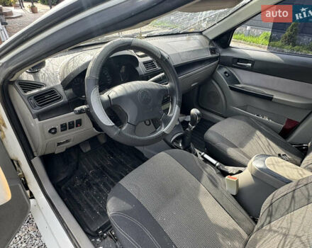 Белый Джили МР, объемом двигателя 1.5 л и пробегом 62 тыс. км за 950 $, фото 11 на Automoto.ua