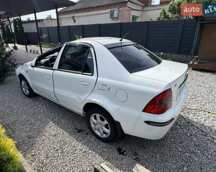 Білий Джилі МР, об'ємом двигуна 1.5 л та пробігом 62 тис. км за 800 $, фото 2 на Automoto.ua