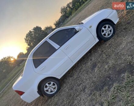 Белый Джили МР, объемом двигателя 1.5 л и пробегом 145 тыс. км за 2100 $, фото 1 на Automoto.ua