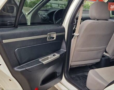 Джилі МР 2009 у Харкові на Automoto.ua Білий Джилі МР, об'ємом двигуна 1.5 л та пробігом 35 тис. км за 2800 $, фото 18 на Automoto.ua