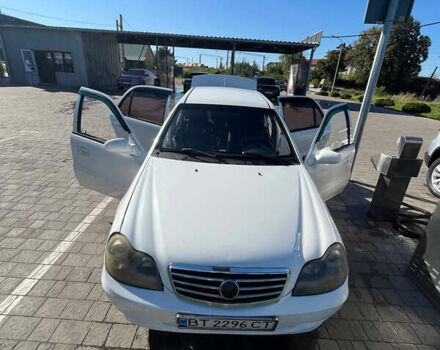 Белый Джили МР, объемом двигателя 1.5 л и пробегом 240 тыс. км за 1200 $, фото 1 на Automoto.ua