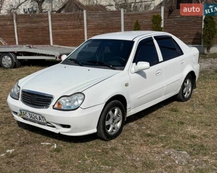 Белый Джили МР, объемом двигателя 1.5 л и пробегом 229 тыс. км за 1300 $, фото 1 на Automoto.ua