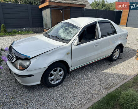Белый Джили МР, объемом двигателя 1.5 л и пробегом 62 тыс. км за 950 $, фото 1 на Automoto.ua
