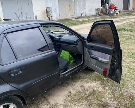 Черный Джили МР, объемом двигателя 1.5 л и пробегом 300 тыс. км за 800 $, фото 3 на Automoto.ua