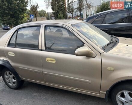 Желтый Джили МР, объемом двигателя 1.5 л и пробегом 300 тыс. км за 1250 $, фото 2 на Automoto.ua