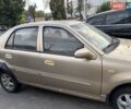 Желтый Джили МР, объемом двигателя 1.5 л и пробегом 300 тыс. км за 1250 $, фото 2 на Automoto.ua