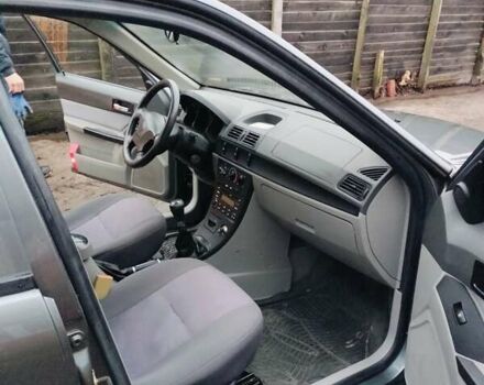 Серый Джили МР, объемом двигателя 1.5 л и пробегом 27 тыс. км за 2750 $, фото 2 на Automoto.ua