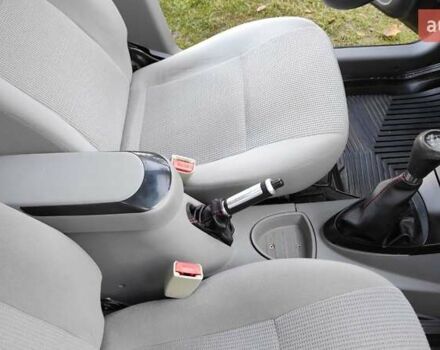 Сірий Джилі МР, об'ємом двигуна 1.5 л та пробігом 94 тис. км за 2400 $, фото 22 на Automoto.ua