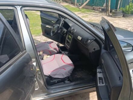 Сірий Джилі МР, об'ємом двигуна 1.5 л та пробігом 89 тис. км за 2800 $, фото 1 на Automoto.ua