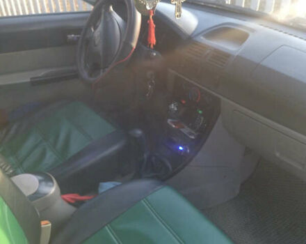 Зеленый Джили МР, объемом двигателя 1.5 л и пробегом 150 тыс. км за 2000 $, фото 2 на Automoto.ua