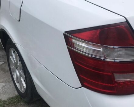 Белый Джили Мапл, объемом двигателя 0 л и пробегом 200 тыс. км за 3199 $, фото 2 на Automoto.ua