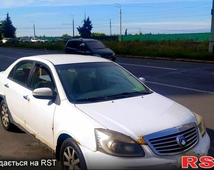 Білий Джилі Мапл, об'ємом двигуна 1.8 л та пробігом 254 тис. км за 1820 $, фото 1 на Automoto.ua