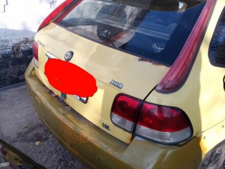 Желтый Джили Мапл, объемом двигателя 1.8 л и пробегом 100 тыс. км за 953 $, фото 1 на Automoto.ua