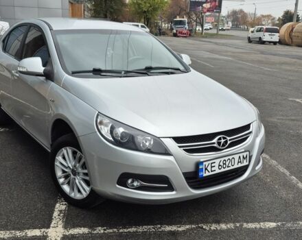 Серый Джили Мапл, объемом двигателя 1.5 л и пробегом 28 тыс. км за 7400 $, фото 4 на Automoto.ua