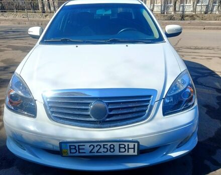 Белый Джили СЛ, объемом двигателя 1.8 л и пробегом 72 тыс. км за 4000 $, фото 1 на Automoto.ua
