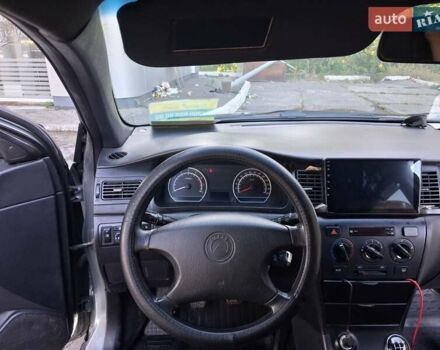 Сірий Джилі СЛ, об'ємом двигуна 1.79 л та пробігом 173 тис. км за 3989 $, фото 12 на Automoto.ua