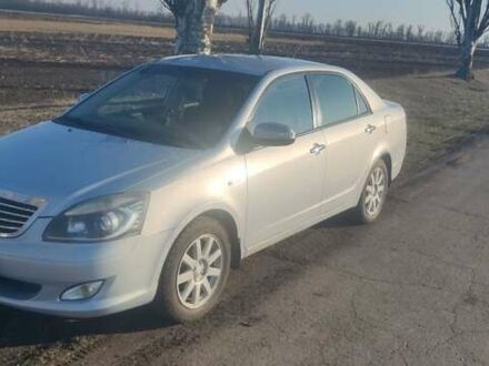 Джилі СЛ 2011 у Новониколаевке на Automoto.ua Сірий Джилі СЛ, об'ємом двигуна 1.8 л та пробігом 150 тис. км за 3199 $, фото 1 на Automoto.ua