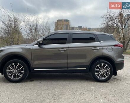 Сірий Джилі Atlas Pro, об'ємом двигуна 1.48 л та пробігом 3 тис. км за 18000 $, фото 3 на Automoto.ua