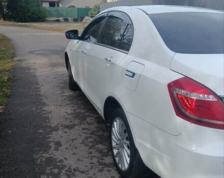 Белый Джили Emgrand EV253, объемом двигателя 0 л и пробегом 107 тыс. км за 10600 $, фото 2 на Automoto.ua