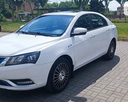 Білий Джилі Emgrand EV253, об'ємом двигуна 0 л та пробігом 91 тис. км за 13200 $, фото 5 на Automoto.ua