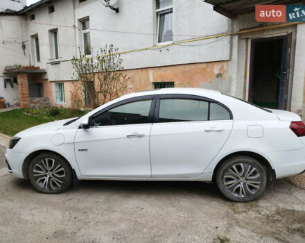 Белый Джили Emgrand EV350, объемом двигателя 0 л и пробегом 118 тыс. км за 11500 $, фото 5 на Automoto.ua