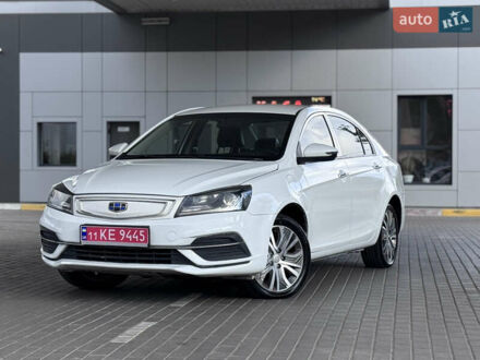 Джили Emgrand EV350 2018 в Одессе на Automoto.ua Белый Джили Emgrand EV350, объемом двигателя 0 л и пробегом 93 тыс. км за 10000 $, фото 1 на Automoto.ua