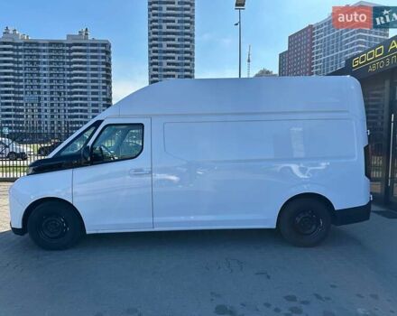 Белый Джили Farizon V6E, объемом двигателя 0 л и пробегом 1 тыс. км за 46300 $, фото 3 на Automoto.ua