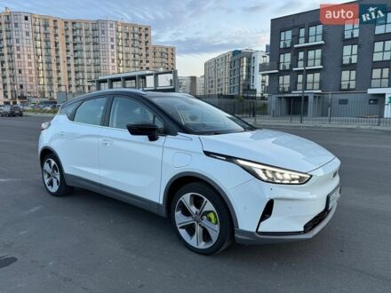 Білий Джилі Geometry C, об'ємом двигуна 0 л та пробігом 55 тис. км за 21000 $, фото 1 на Automoto.ua