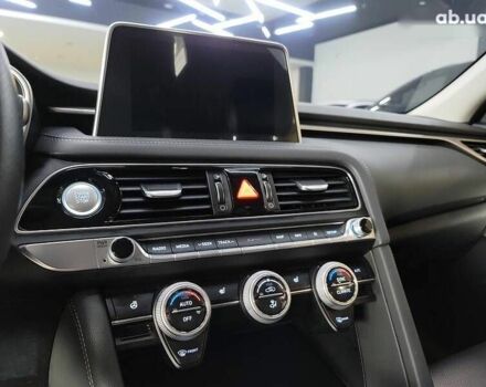 Генезис G70, об'ємом двигуна 2.2 л та пробігом 99 тис. км за 29500 $, фото 17 на Automoto.ua