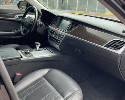 Черный Генезис G80, объемом двигателя 3.34 л и пробегом 289 тыс. км за 15900 $, фото 13 на Automoto.ua