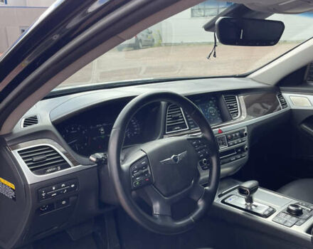 Черный Генезис G80, объемом двигателя 3.34 л и пробегом 289 тыс. км за 15900 $, фото 8 на Automoto.ua