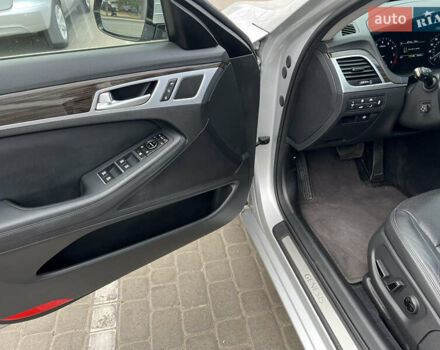 Генезис G80, об'ємом двигуна 3.78 л та пробігом 58 тис. км за 28000 $, фото 15 на Automoto.ua