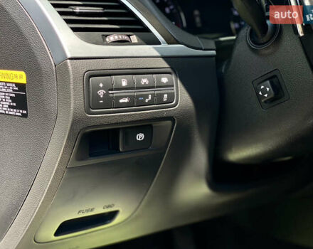 Серый Генезис G80, объемом двигателя 3.78 л и пробегом 70 тыс. км за 19500 $, фото 20 на Automoto.ua