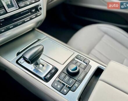 Синий Генезис G80, объемом двигателя 5 л и пробегом 84 тыс. км за 27500 $, фото 24 на Automoto.ua