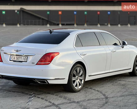 Белый Генезис G90, объемом двигателя 5.04 л и пробегом 177 тыс. км за 34900 $, фото 5 на Automoto.ua